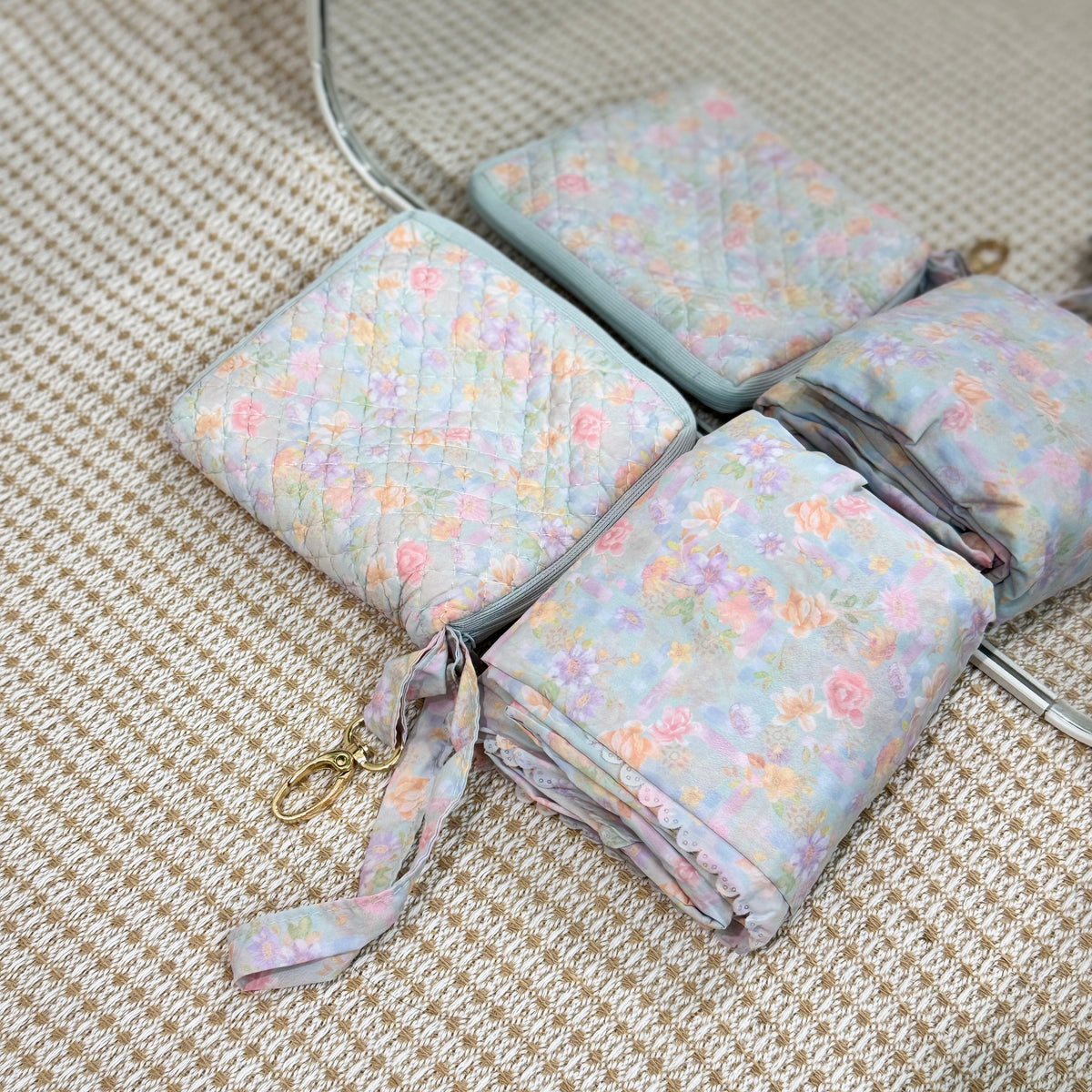 NAYLAA Telekung Travel Mini Pouch Square 2in1 Pastel Floral Pattern Prayer Set 200g